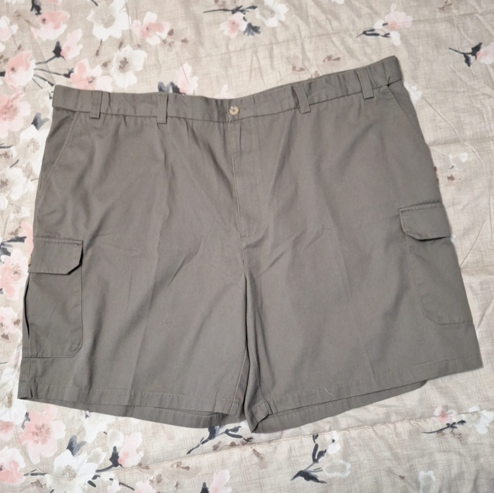 NWOT Canyon Ridge Mens Olive Green Khaki Chino Cargo Shorts Size 54 Adj Waist